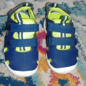 Cat & Jack Navy Blue & Green Hank Closed Toe Play Sandals Shoes Toddler size 7